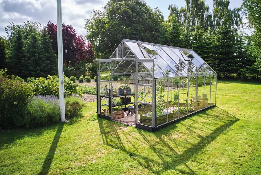 ICON 8 · 11.2 m² (8' x 14') Alu m/3 mm Hærdet Glas